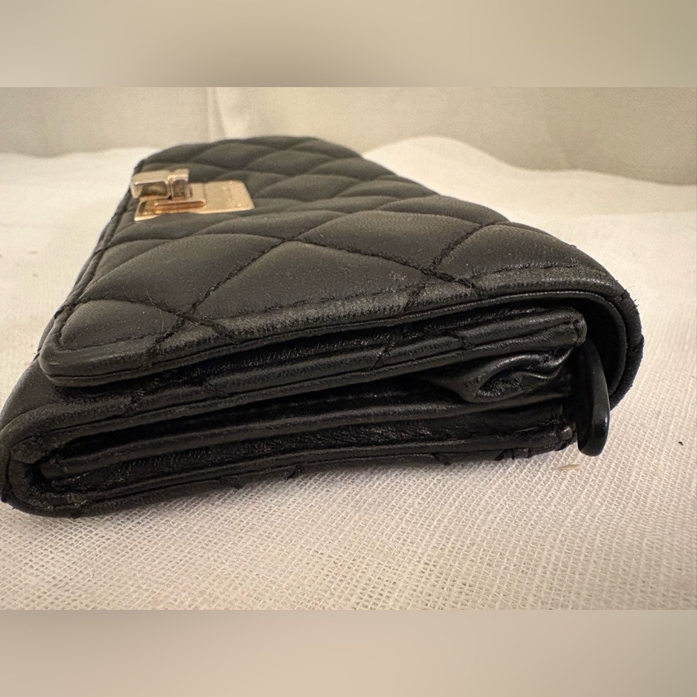 Michael Kors Quilted Leather Wallet Black Gold Turn Lock Luxe Designer - Picture 3 of 13